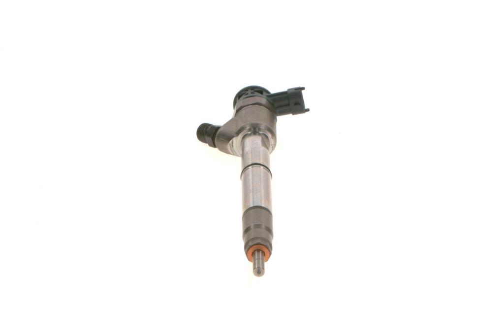 Injector BOSCH ref. 0 445 110 586