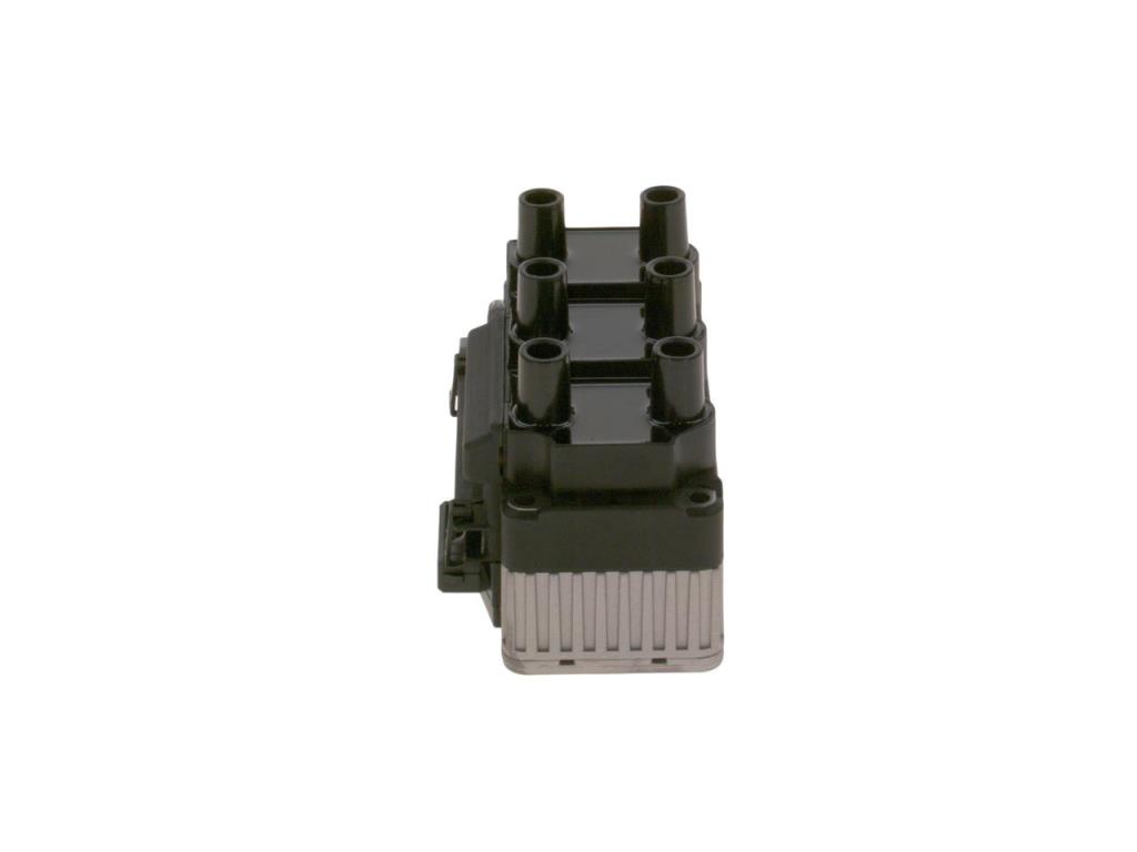 Bobine d'allumage BOSCH ref. 0 986 221 015
