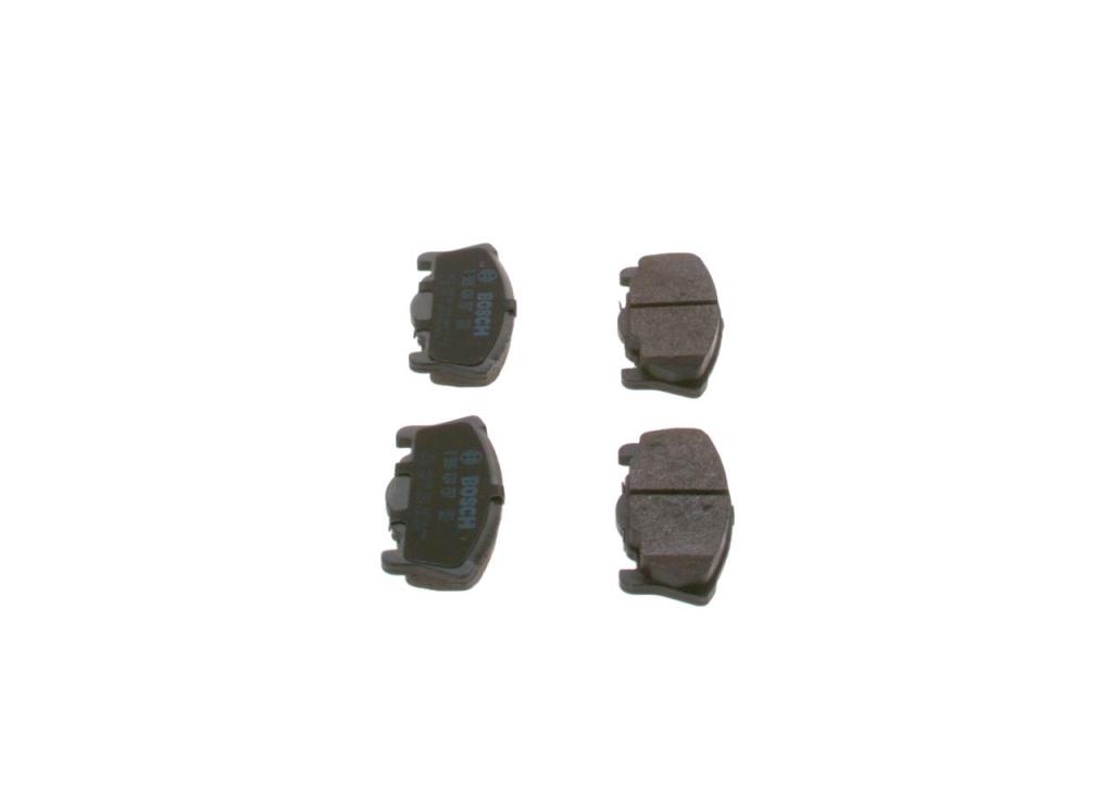 Jeu de 4 plaquettes de frein BOSCH ref. 0 986 424 737