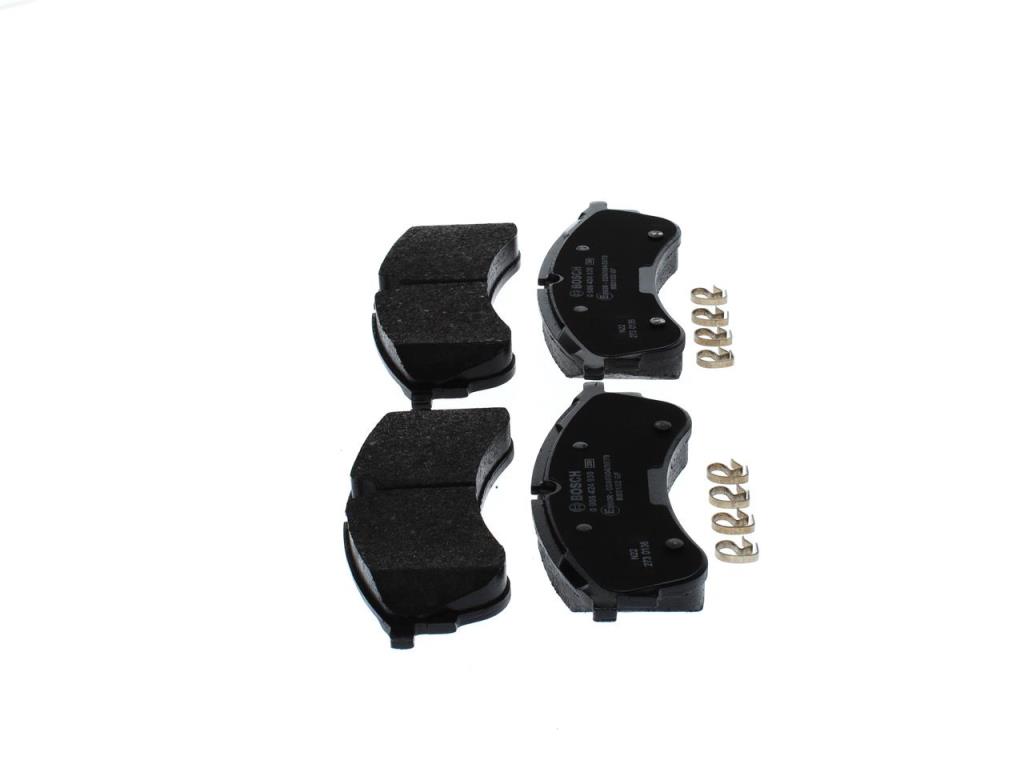 Jeu de 4 plaquettes de frein BOSCH ref. 0 986 424 930