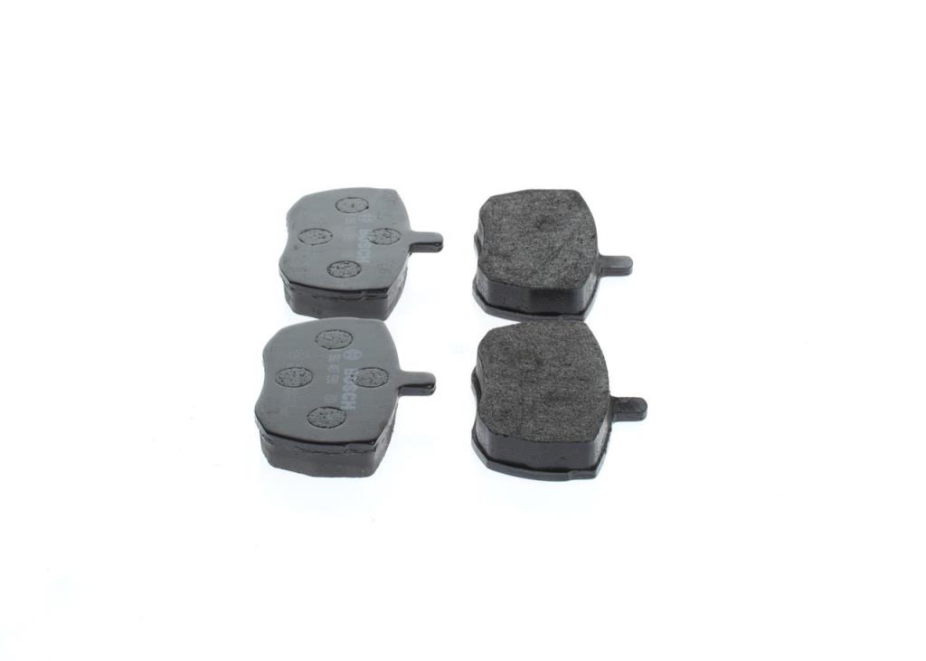 Jeu de 4 plaquettes de frein BOSCH ref. 0 986 467 590