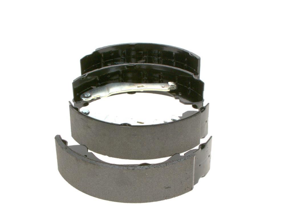 Jeu de 4 mâchoires de frein (Garniture de frein à tambour) BOSCH 0 986 487 612