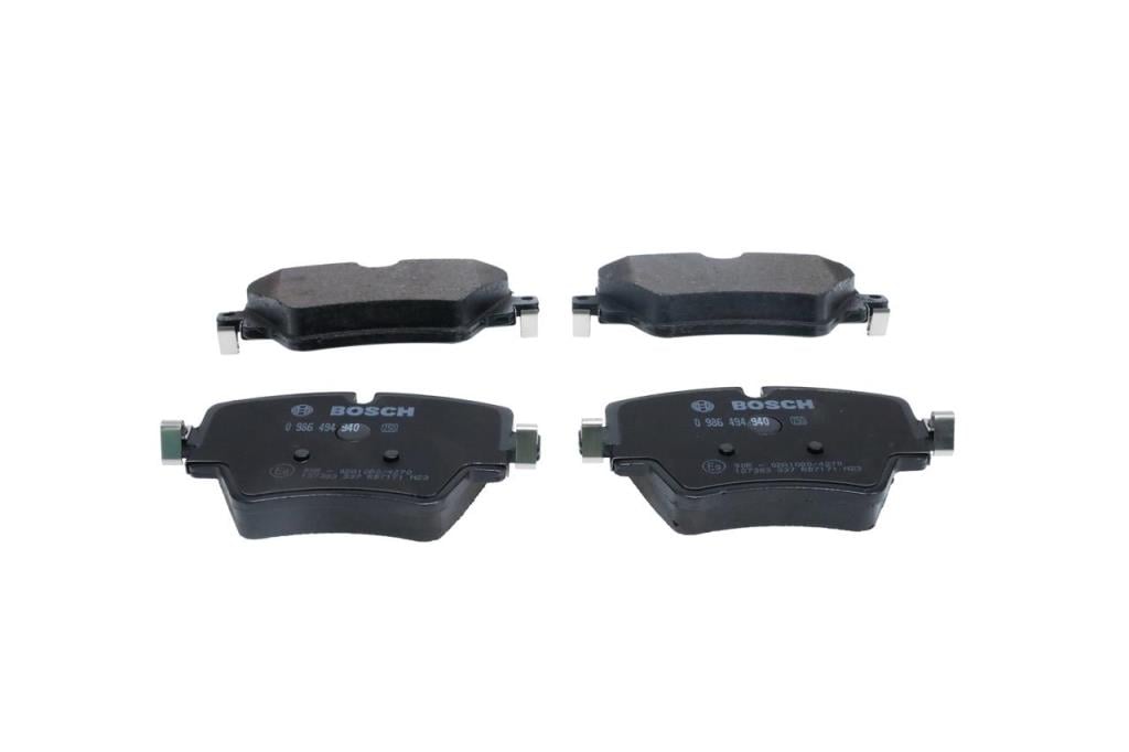 Jeu de 4 plaquettes de frein BOSCH ref. 0 986 494 940