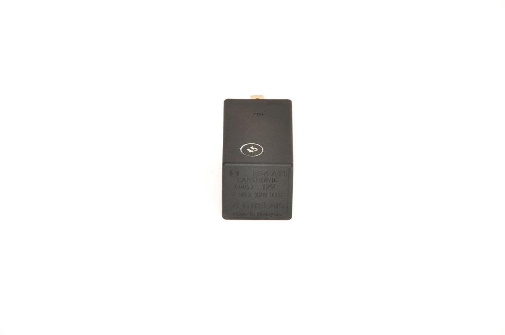 Tomada de conecção eléctrica para reboque BOSCH ref. 1 397 328 015