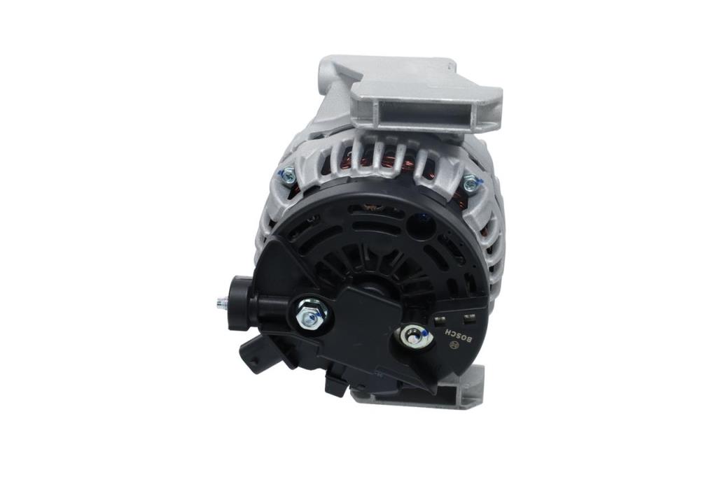 Alternateur BOSCH 1 986 A00 825