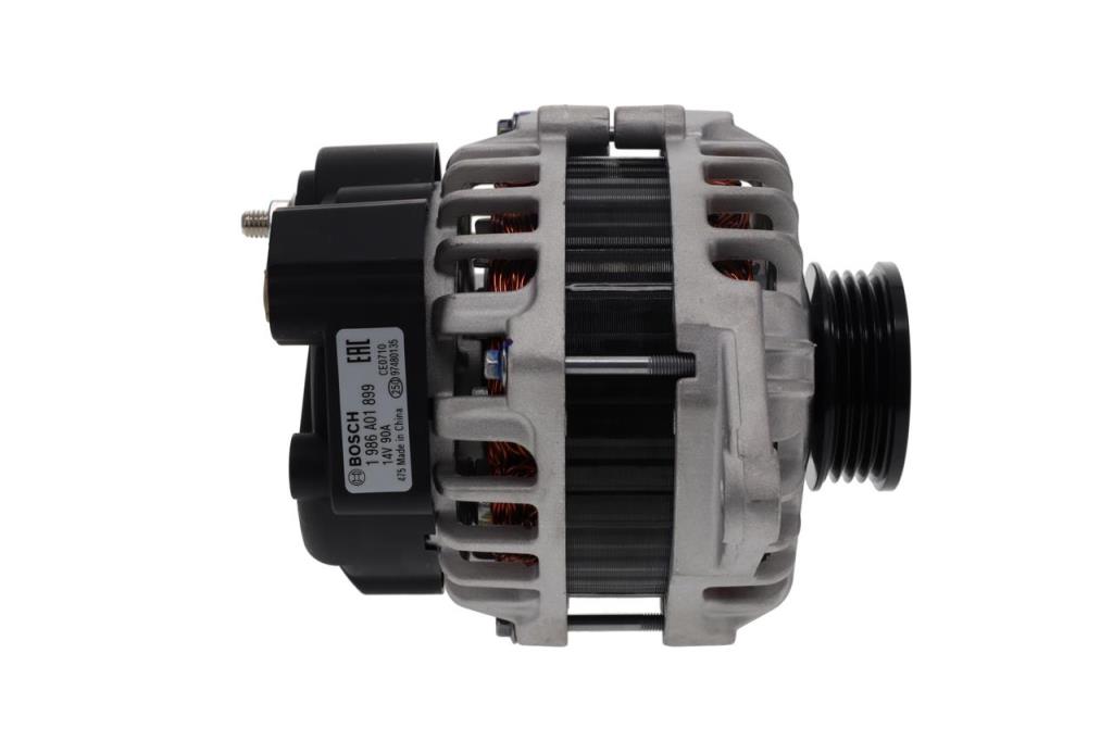 Alternateur BOSCH 1 986 A01 899