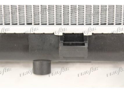 Radiateur moteur (Radiateur de refroidissement) Frig Air S.p.A. 0121.3023