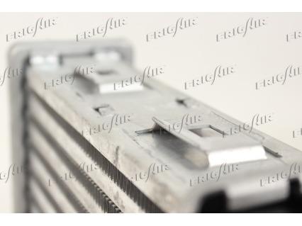 Intercooler, échangeur (Refroidisseur d'air) Frig Air S.p.A. ref. 0706.3025