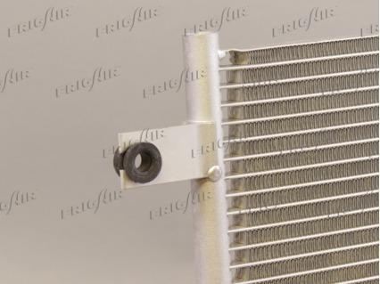 Condenseur, climatisation (Radiateur de climatisation) Frig Air S.p.A. ref. 0831.3007