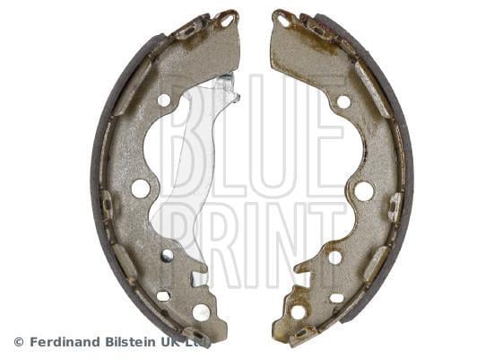 Jeu de 4 mâchoires de frein (Garniture de frein à tambour) Blue Print ADBP410103