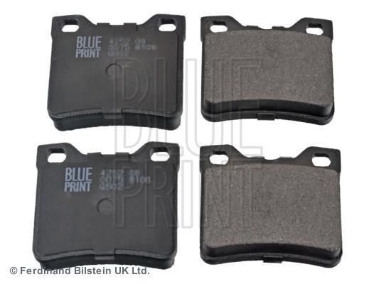 Jeu de 4 plaquettes de frein Blue Print ref. ADP154223