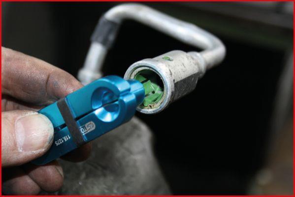 Outils pour raccords de climatisation KS TOOLS 115.1260