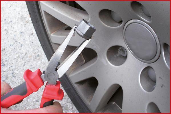 Pince pour cache écrou de roue KS TOOLS 150.2023