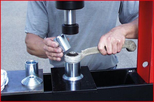 Coffret extracteurs moyeux et roulements KS TOOLS ref. 700.1700