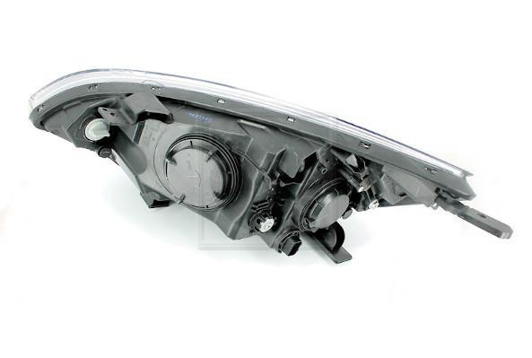 Faro principal NIPPON PIECES SERVICES K675A23