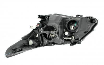Faro principal NIPPON PIECES SERVICES T675A51