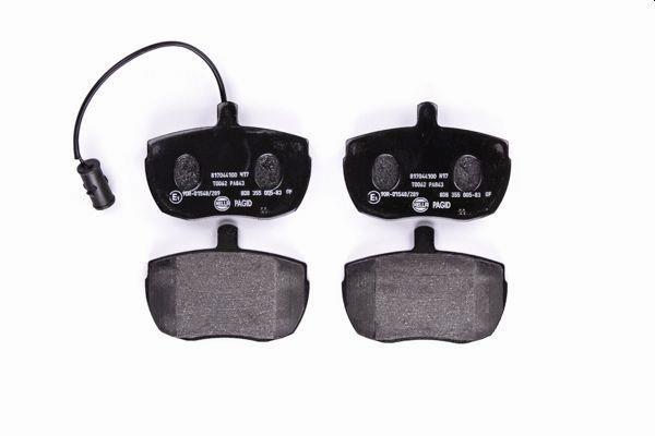 Jeu de 4 plaquettes de frein HELLA PAGID 8DB 355 005-831