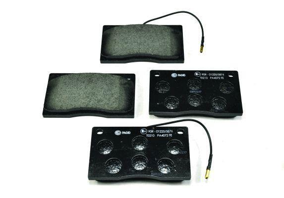 Jeu de 4 plaquettes de frein HELLA PAGID 8DB 355 005-931