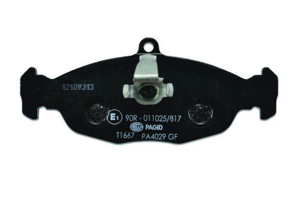 Jeu de 4 plaquettes de frein HELLA PAGID 8DB 355 013-031
