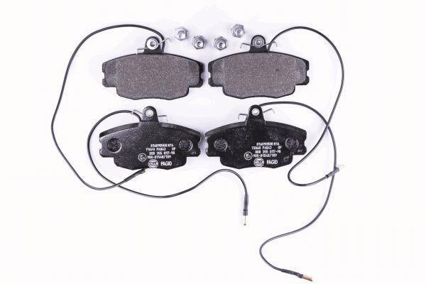 Jeu de 4 plaquettes de frein HELLA PAGID 8DB 355 017-981