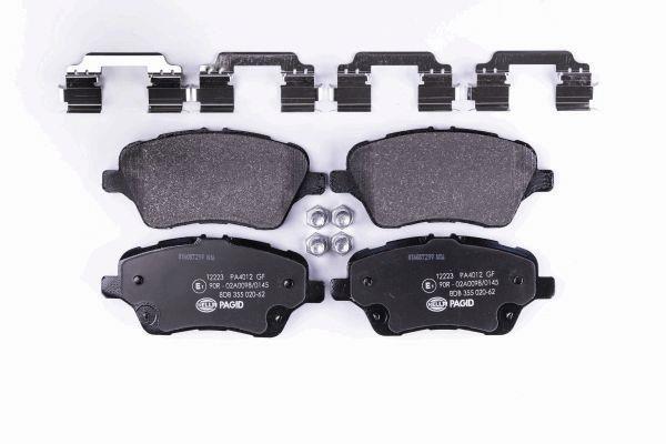 Jeu de 4 plaquettes de frein HELLA PAGID 8DB 355 020-621