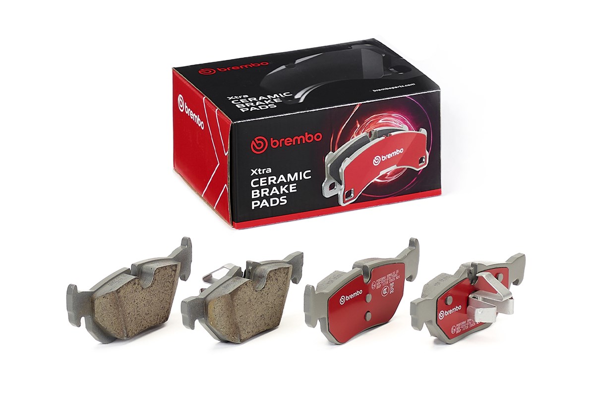 Jogo de 4 pastilhas de travão BREMBO ref. P06038NX