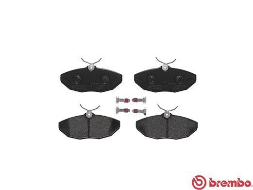 Jeu de 4 plaquettes de frein BREMBO ref. P 36 013