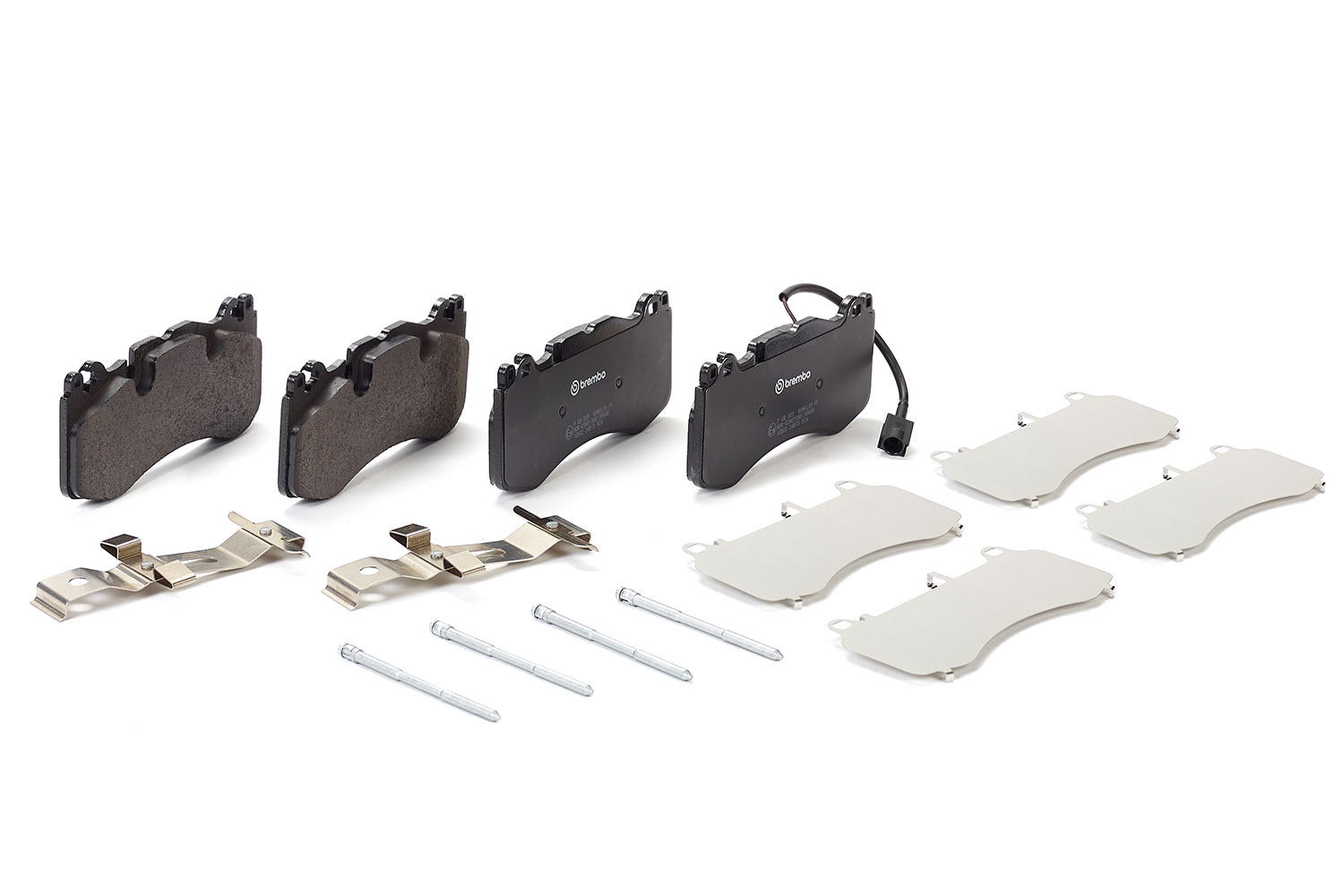 Jeu de 4 plaquettes de frein BREMBO ref. P 48 005
