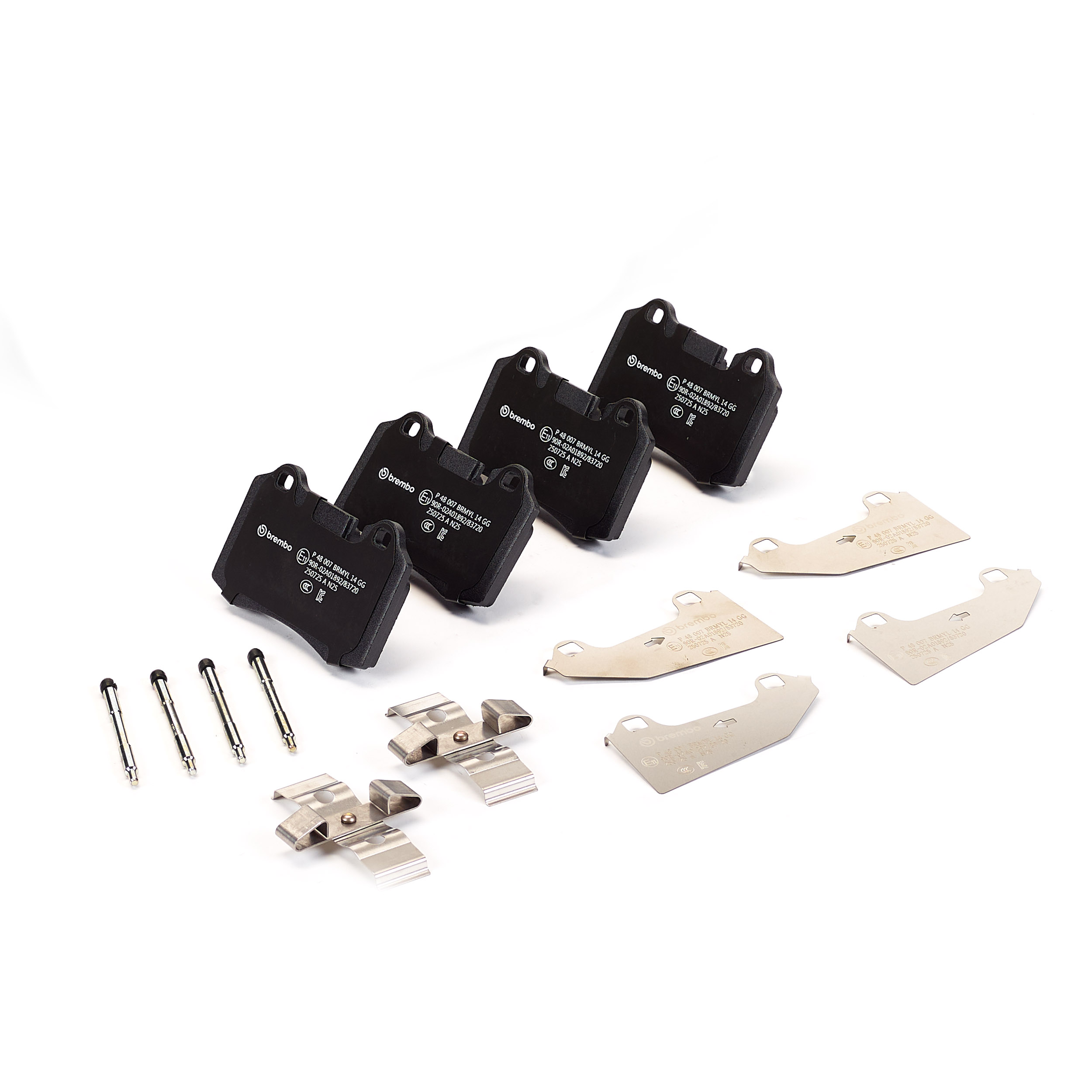 Jeu de 4 plaquettes de frein BREMBO ref. P 48 007