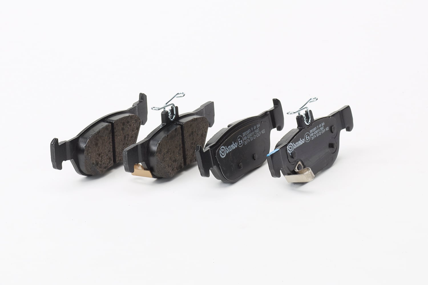 Jeu de 4 plaquettes de frein BREMBO ref. P 49 064