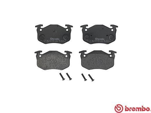 Jeu de 4 plaquettes de frein BREMBO ref. P 68 018