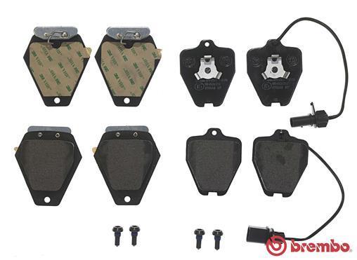 Jeu de 4 plaquettes de frein BREMBO P 85 096