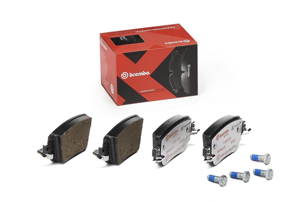 Jeu de 4 plaquettes de frein BREMBO ref. P 85 135X