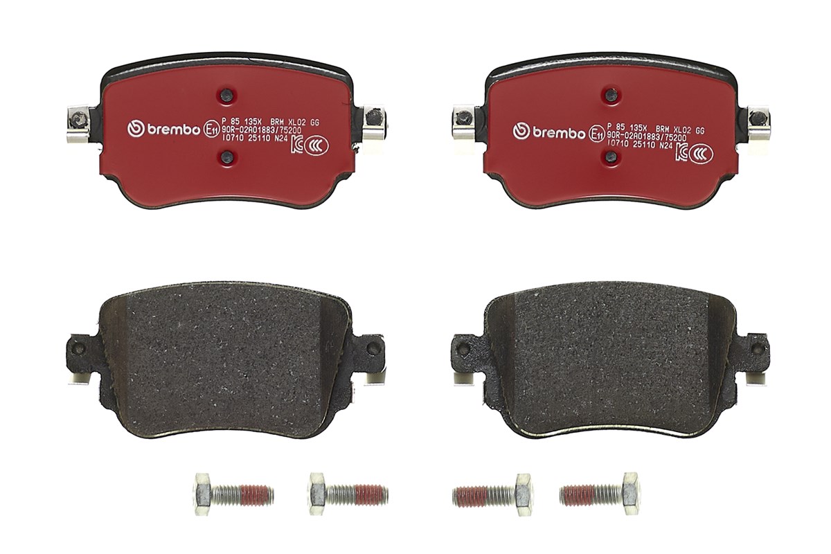 Jeu de 4 plaquettes de frein BREMBO ref. P 85 135X