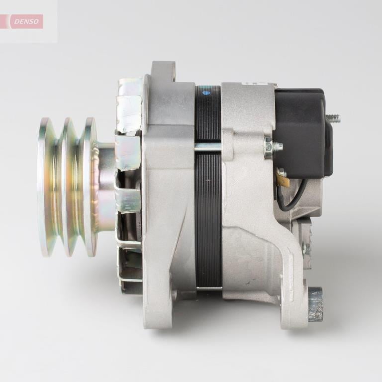 Alternateur DENSO DAN607