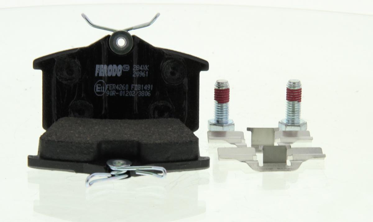 Jeu de 4 plaquettes de frein FERODO FDB1491