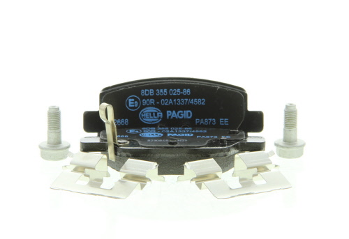 Jeu de 4 plaquettes de frein HELLA ref. 8DB 355 025-861