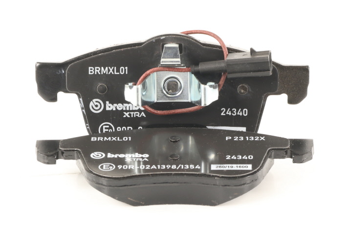 Jeu de 4 plaquettes de frein BREMBO ref. P 23 132X