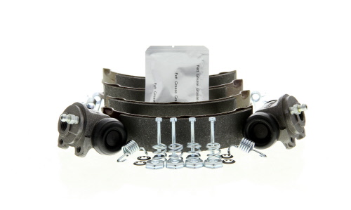 Kit De Freins Bosch KP713 - Compatible Lada Niva, Samara - Référence 0 204 113 528