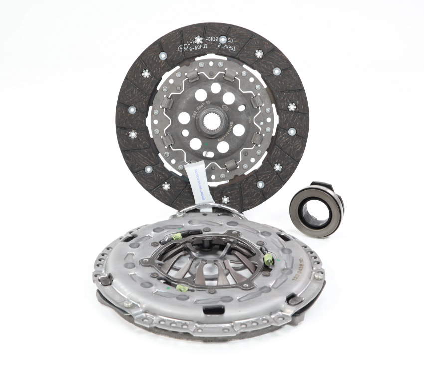 Kit d'embrayage Schaeffler LUK ref. 623 3082 00