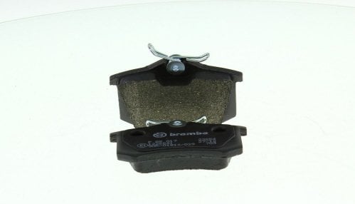 Jeu de 4 plaquettes de frein BREMBO ref. P 85 017