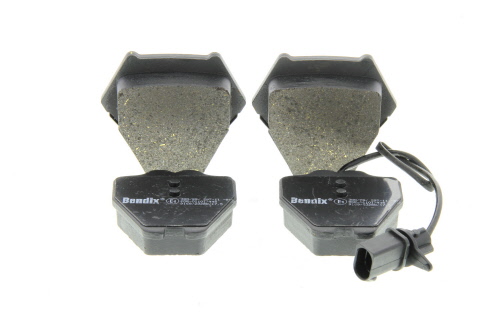 Jeu de 4 plaquettes de frein BENDIX 573064B