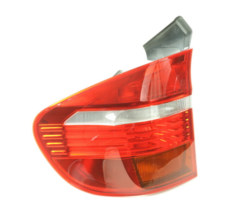 Feu arrière MAGNETI MARELLI 714021890702