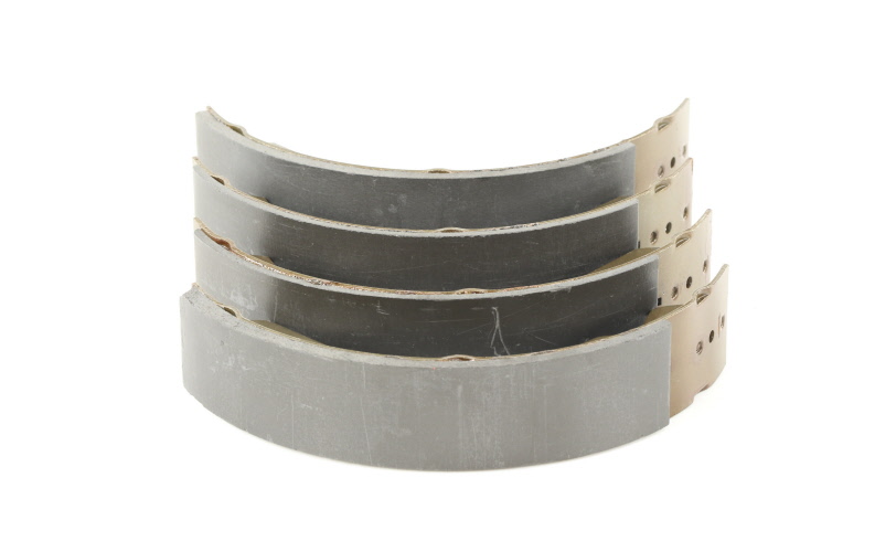 Jeu de 4 mâchoires de frein (Garniture de frein à tambour) HELLA ref. 8DB 355 000-881