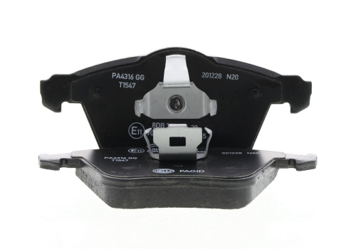 Jeu de 4 plaquettes de frein HELLA ref. 8DB 355 012-281