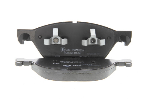 Jeu de 4 plaquettes de frein HELLA ref. 8DB 355 012-661