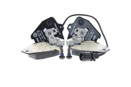 Jeu de 4 plaquettes de frein HELLA PAGID 8DB 355 008-781