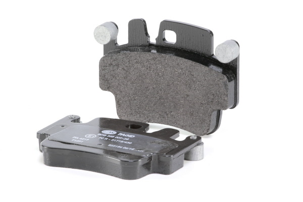 Jeu de 4 plaquettes de frein HELLA PAGID 8DB 355 009-281