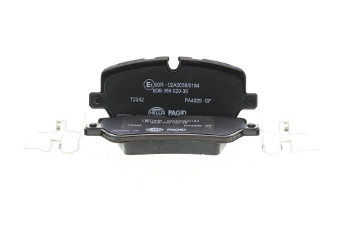 Jeu de 4 plaquettes de frein HELLA ref. 8DB 355 020-361