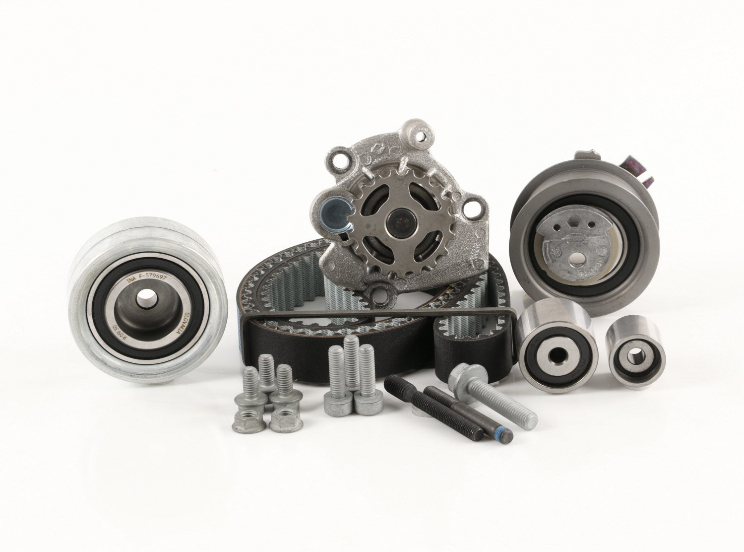 Pompe à eau + kit de courroie de distribution DAYCO KTBWP7880